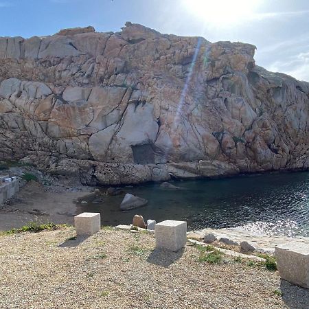 Appartamento Il Caracolo A Cala Francese La Maddalena  Ngoại thất bức ảnh