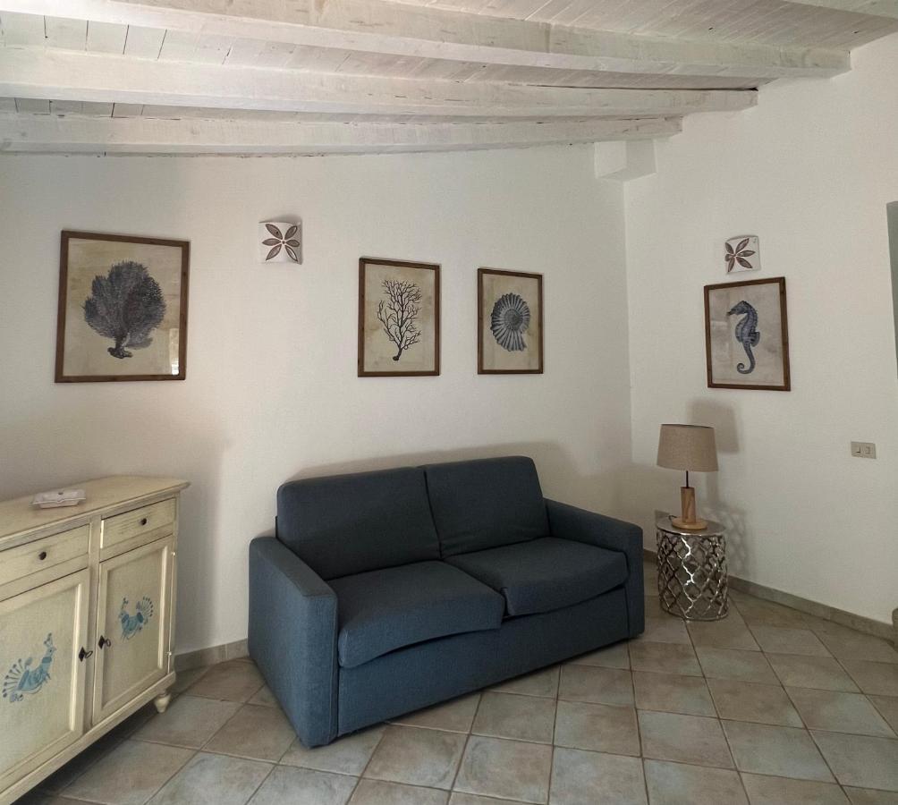 Appartamento Il Caracolo A Cala Francese La Maddalena  Ngoại thất bức ảnh